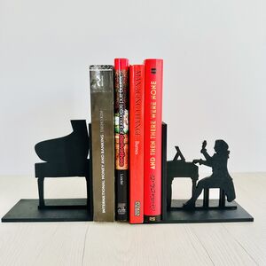 Mozart And Piano Bookends